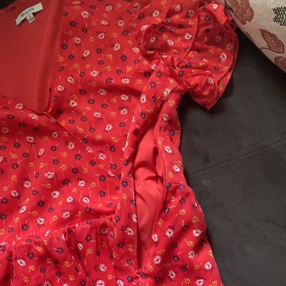 Madewell ruffles top - Picture 3 of 8